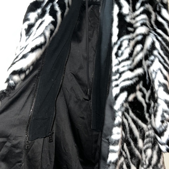 Alice + Olivia Faux Fur Coat with Removable Hoodie size L - Picture 7 of 13